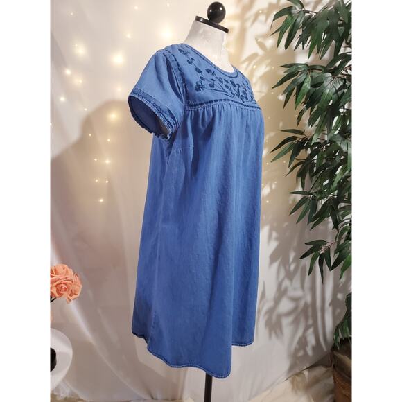 Old Navy Womens Embroidered Floral Chambray Denim Dress Size L Cottage Boho Blue - Picture 4 of 10